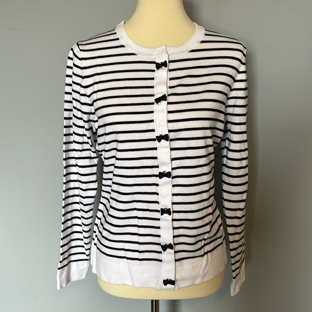 Charter Club Bow Cardigan with snap closures.
White with black stripes.
NWOT